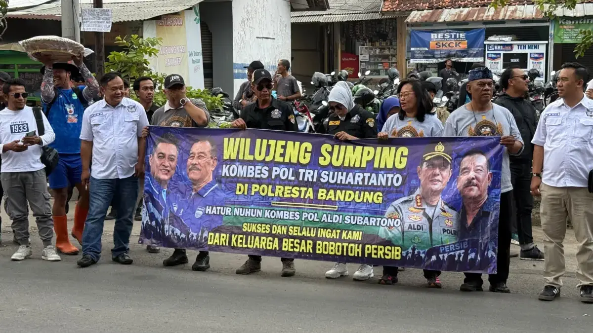 Bobotoh Titip Pesan ke Kapolresta Bandung Baru, Siap Dukung Satgas Suporter Jelang ACL Two. Foto Agni Ilman Da
