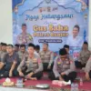 Jajaran Polres Banjar mengikuti ngaji kebangsaan bersama Gus Baha melalui media daring. (Ceceo Herdi/Jabar Eks