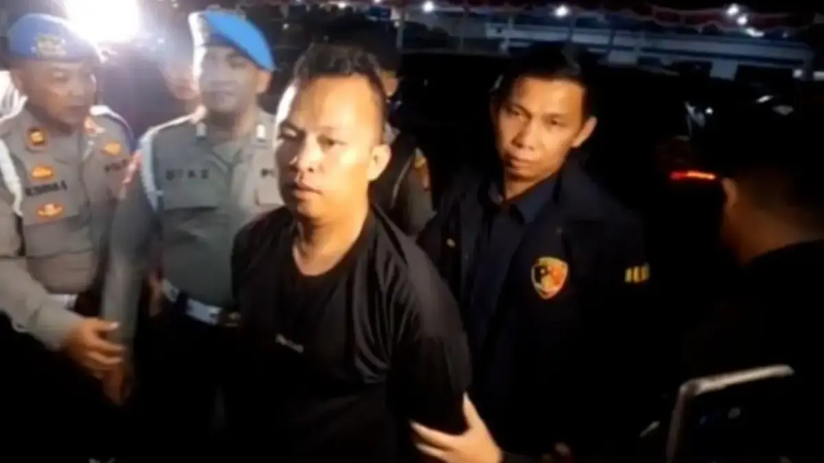 Tak Butuh Waktu Lama, Pelaku Pembunuhan Wanita dalam Kardus di Bandung Dibekuk Polisi Kurang dari 6 Jam Tak Butuh Waktu Lama, Pelaku Pembunuhan Wanita dalam Kardus di Bandung Dibekuk Polisi Kurang dari 6 Jam
