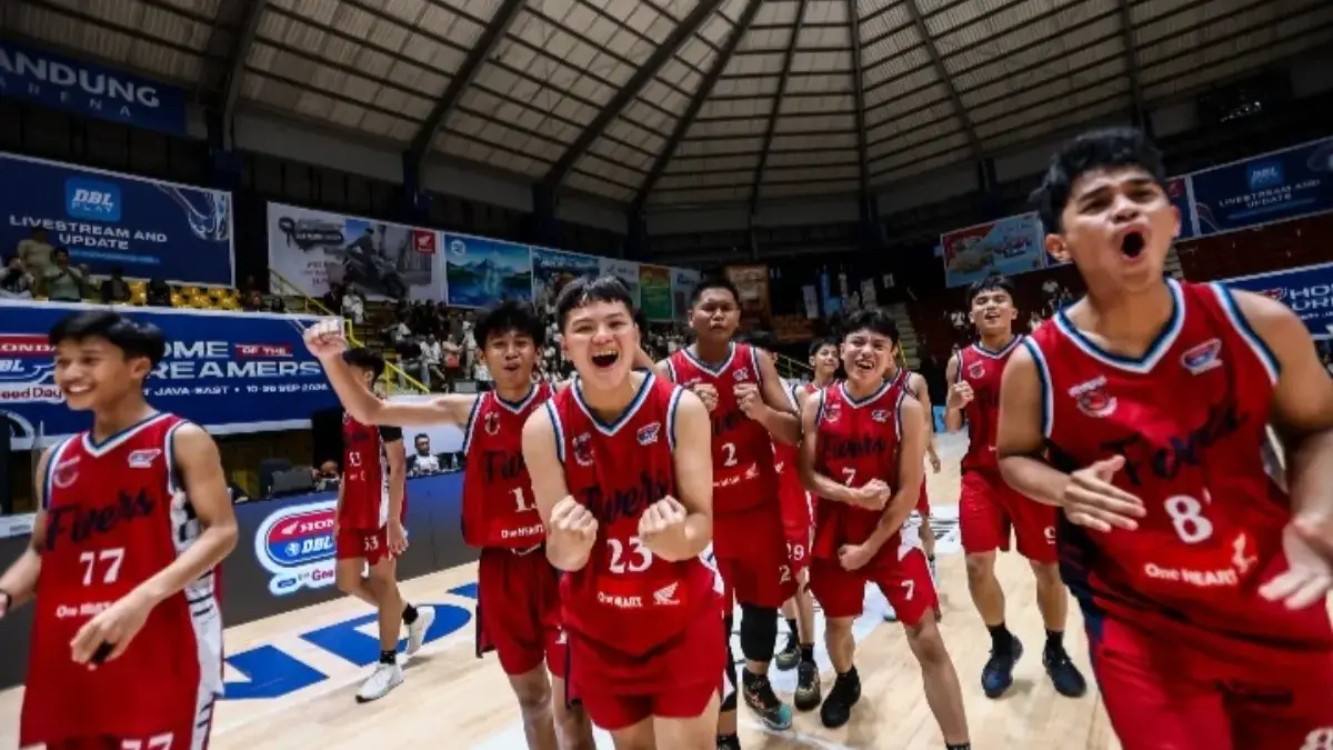 Sempat Terancam Comeback, Fivers Singkirkan Trimulia dan Tembus Final DBL West Java SMAN 5 Bogor (Fivers) akhirnya melangkah ke partai puncak Honda DBL with Kopi Good Day 2026 West Java