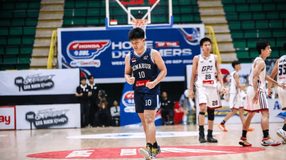 Dari Semarang ke Bandung, Papi Okky Jadi Saksi Tembakan Penentu Sky di Honda DBL with Kopi Good Day Dari Semarang ke Bandung, Papi Okky Jadi Saksi Tembakan Penentu Sky di Honda DBL with Kopi Good Day