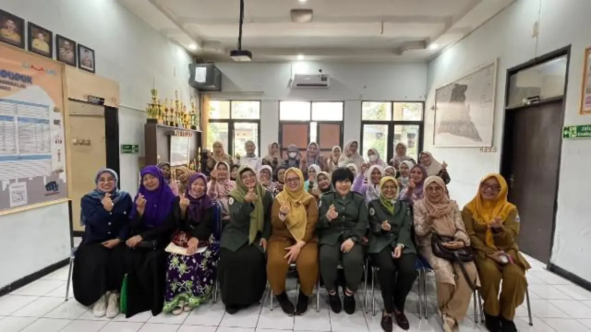 Edukasi Pemanfaatan Herbal, FKG Unjani Latih Kader Puskesmas Pasirkaliki Olah Tanaman Obat untuk Luka Unjani