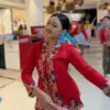 Sanggar Tari Mutiara Cimahi Bikin Pesona Kebaya Nusantara Parade Makin Semarak
