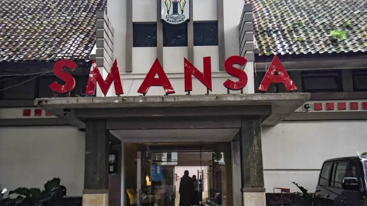 Babak Baru Kasus Sengketa SMANSA Bandung, Kemenkum RI Tetap Batalkan Status Badan Hukum PLK
