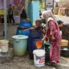 Anggota Polres Tasikmalaya salurkan air bersih/Foto: Humas Polres