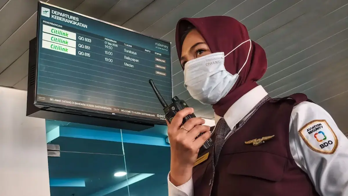 Imbas Abu Vulkanik Gunung Anak Krakatau Meluas, 14 Penerbangan di Bandara Husein Sastranegara Dibatalkan 
