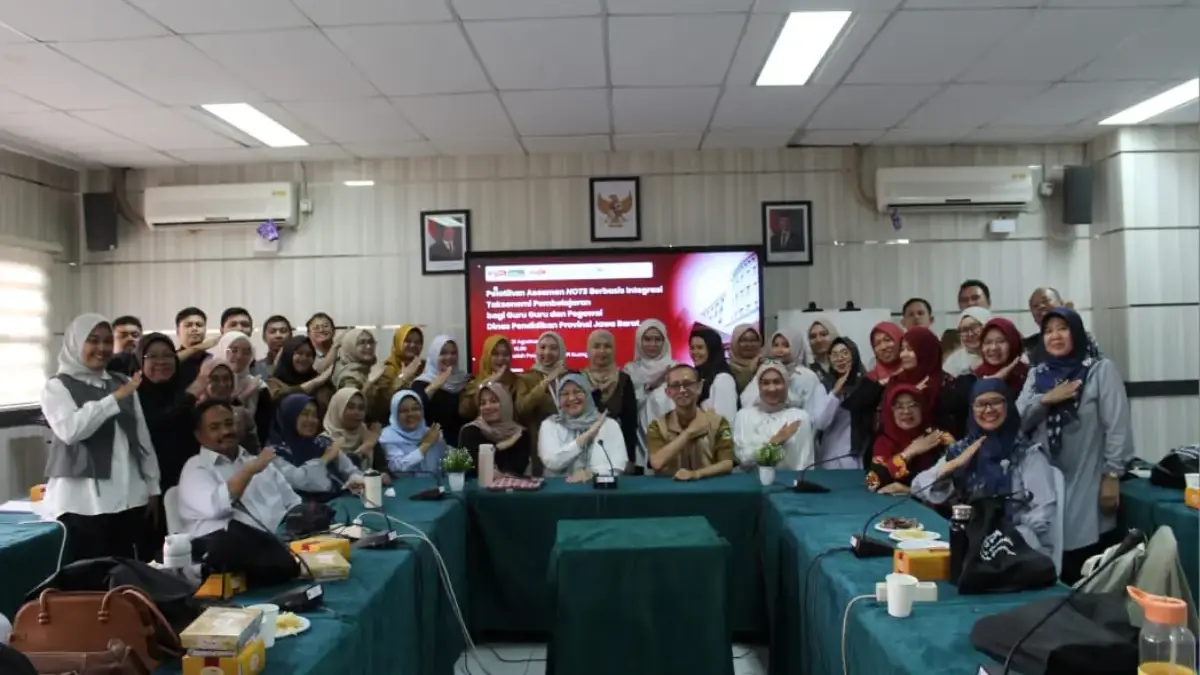 SPs UPI Perkuat Kompetensi Guru dan Pegawai Disdik Provinsi Jabar melalui Pelatihan Asesmen HOTS Berbasis Inte