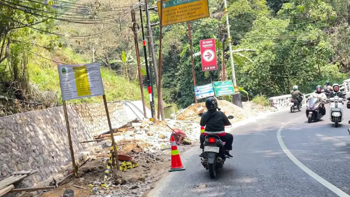 Warga Keluhkan Rencana Penutupan Kolmas, Jalur Alternatif Dinilai Terlalu Jauh Warga Keluhkan Rencana Penutupan Kolmas, Jalur Alternatif Dinilai Terlalu Jauh