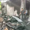 Tampak rumah dengan kondisi ludes terbakar. Foto Dok. Polsek Cipatujah