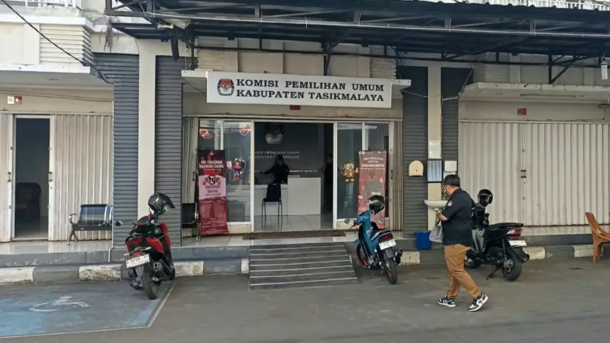 Tampak suasana di Kantor KPU Kabupaten Tasikmalaya/Foto: Hendi