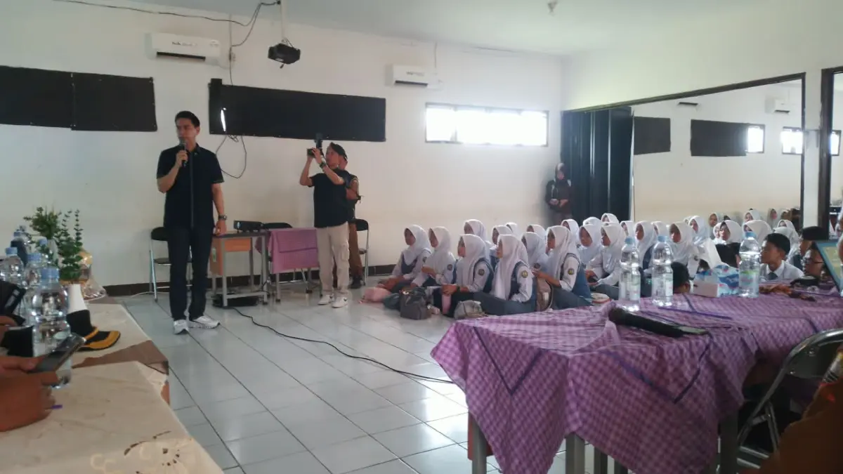 Wabup Sumedang Ingatkan Pemilih Pemula di SMAN 1 Cimanggung: Jangan FOMO, Hindari Politik Uang dan Hoaks 