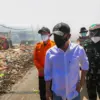 Ahmad Luthfi Tinjau TPA Putri Cempo, Pemadaman dan Perlindungan Warga Menjadi Prioritas
