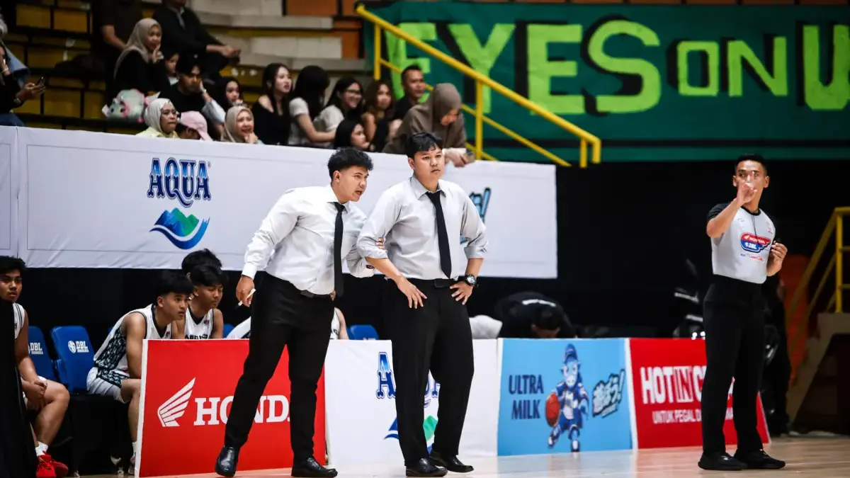 Tak Pernah Jadi Pemain DBL, Coach Azka Kini Menikmati Atmosfernya dari Pinggir Lapangan