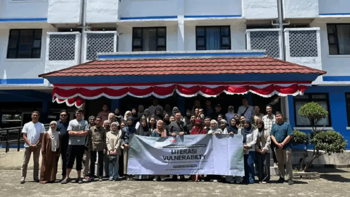 Tim PKM Psikologi Pendidikan SPs UPI Gelar Literasi Vulnerability, Dorong Ibu di Ujung Berung Berani Terbuka Tim PKM Psikologi Pendidikan SPs UPI Gelar Literasi Vulnerability, Dorong Ibu di Ujung Berung Berani Terbuka