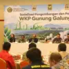 Dua nelayan yang hilang di perairan Cipatujah akhirmya ditemukan dalam kondisi meninggal dunia.