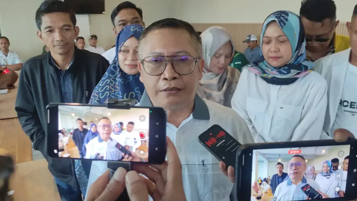 Perwakilan Mitra BGN Priangan Timur, Ucu Supriatna saat diwawancara awak media terkait perubahan insentif dapu