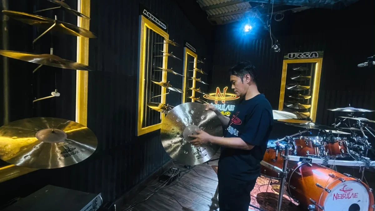 Kisah Nebulae Cymbal dari Cangkuang, Berawal dari Krisis Moneter hingga Dilirik Pasar Luar Negeri* Jabar Eks