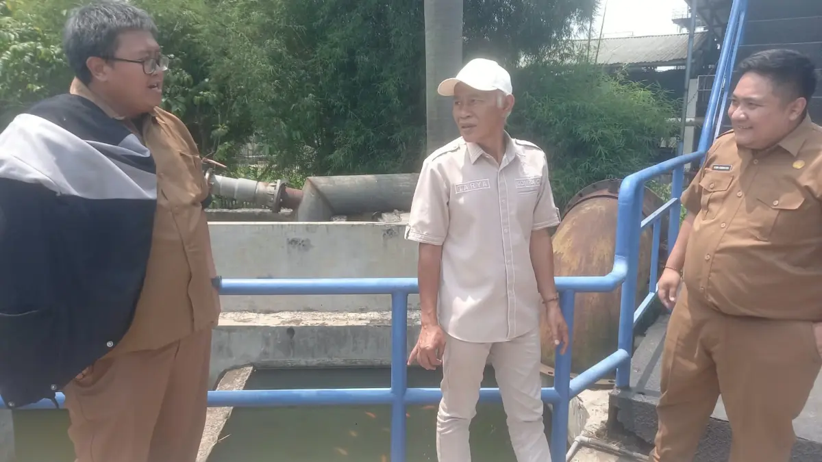 Komisi C DPRD Kabupaten Bandung Bongkar Kebobrokan Pengelolaan Limbah Industri di Kawasan Dayeuhkolot Dalam rangka penegakan aturan, Komisi C DPRD Kabupaten Bandung melakukan sidak kesejumlah pabrik di Kawasan Da