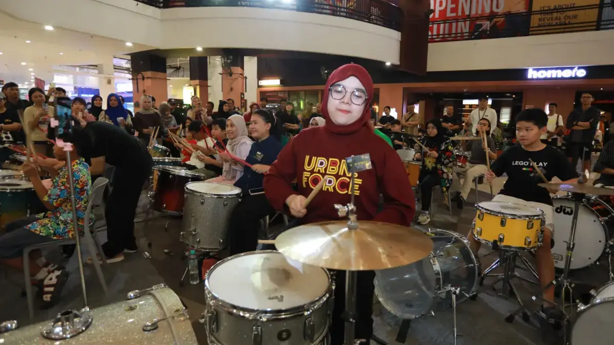 Main Drum Bareng