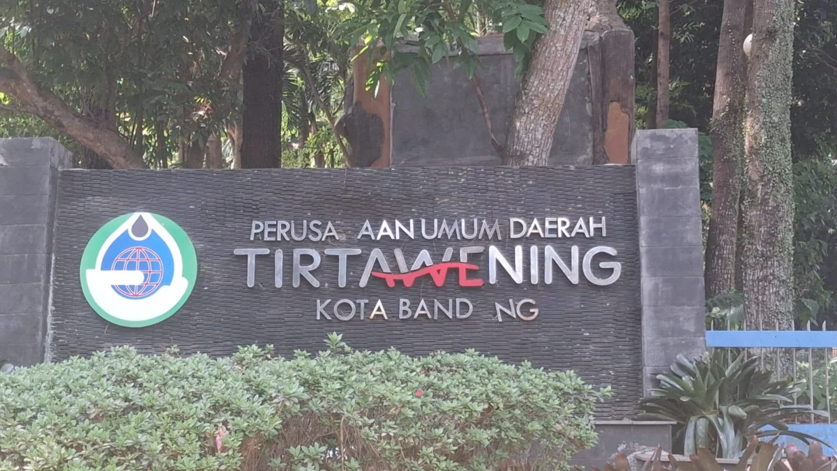 Musim Kemarau, Debit Air Baku Alami Penurunan hingga 40 Persen Musim Kemarau, Debit Air Baku Alami Penurunan hingga 40 Persen