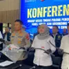 Polres Cimahi dan Perwakilan PT KCIC saat Konferensi Pers Pencurian Kabel Sinyal dan Grounding di Jalur KCIC (