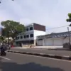Pohon Depan Gedung Usaha Ditebang, Kini di Jalan Gatot Subroto