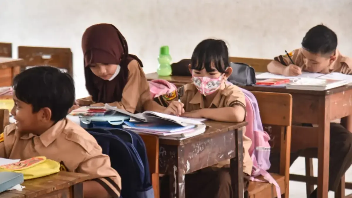 Ribuan Anak Tak Sekolah di Cimahi Jadi Sorotan, Disdik Kejar Target Tuntas 2027 Ribuan Anak Tak Sekolah di Cimahi Jadi Sorotan, Disdik Kejar Target Tuntas 2027