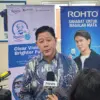 Presiden Direktur PT Rohto Laboratories Indonesia, Mukdaya Massid saat ditemui usai menghadiri kegiatan ROHTO