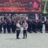 Dok. Upacara serah terima jabatan Kapolda Jabar dari Irjen Pol Pipit Rismanto (kanan) kepada Irjen Pol Hengki