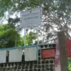 Papan penanda Taman Makam Pahlawan Tak Dikenal Batujajar, Kabupaten Bandung Barat, yang ditetapkan sebagai str