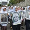 Jelang HSN, Ribuan Santri Tasikmalaya Kirab Bawa Foto Ulama