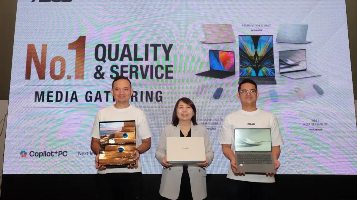 Ket.Foto - Ki-Ka: Brama Setyadi - Head of Public Relations and Digital ASUS Indonesia; Davina Larissa – Countr