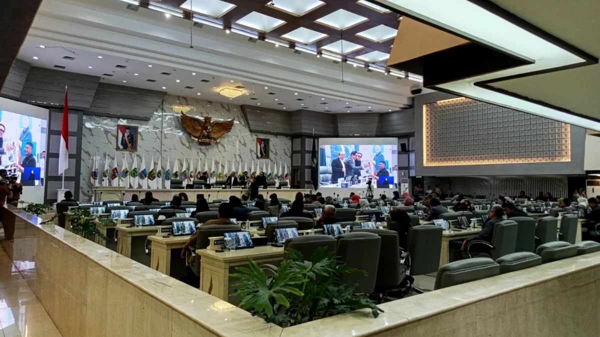 Pinjaman Batal, Rencana Bayar Utang Pemprov Jabar ke SMI Masih Tercantum di Rancangan APBD 2027 Pinjaman Batal, Rencana Bayar Utang Pemprov ke SMI Masih Tercantum di Rancangan APBD 2027
