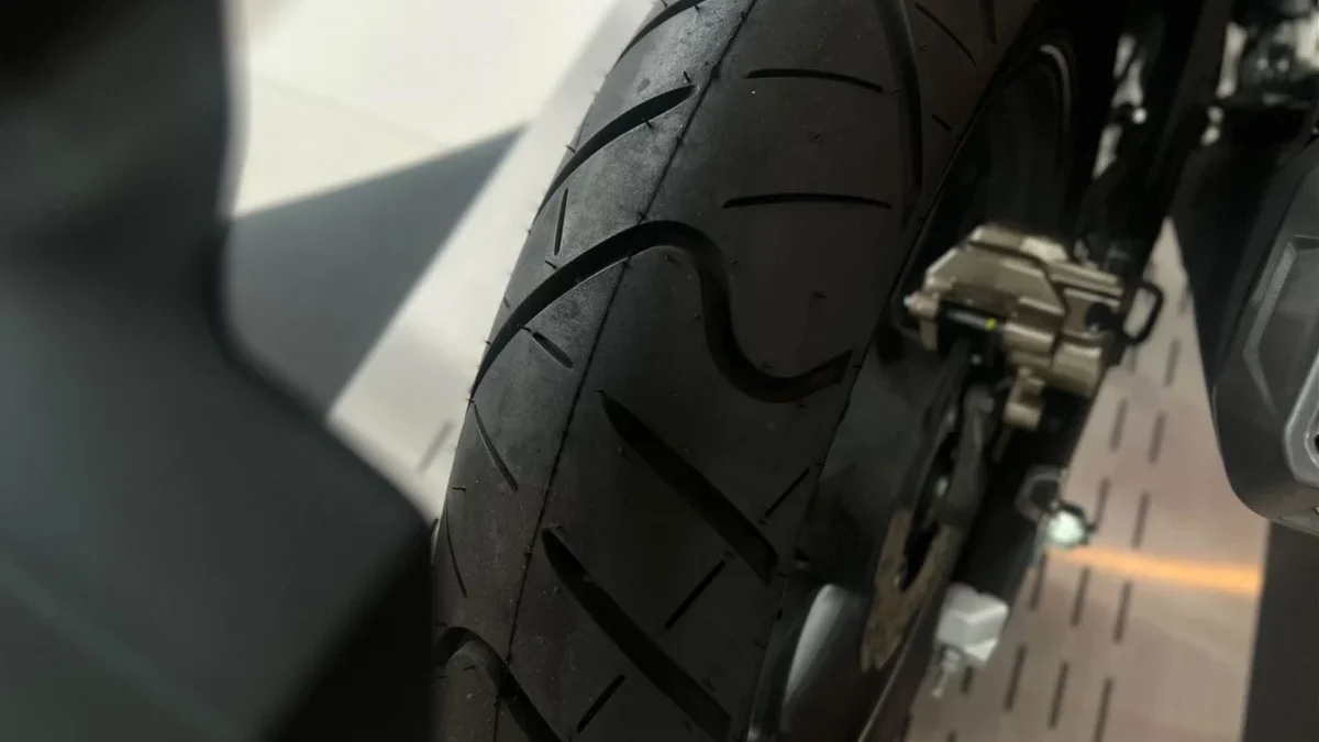 Jangan Abaikan Kondisi Ban, Ini Tips Menjaga Sepeda Motor Honda Tetap Prima foto ilustrasi
