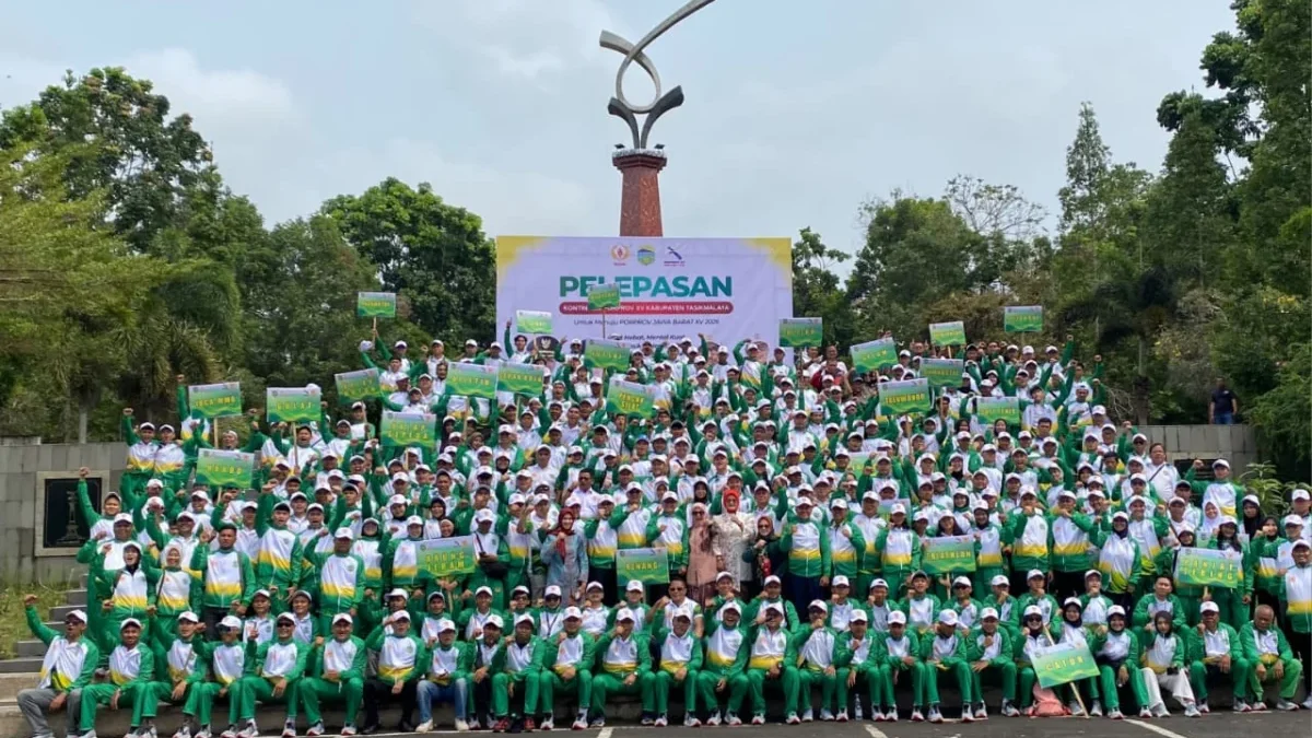 Bupati Cecep Lepas Atlet Porprov/Foto: Hendi