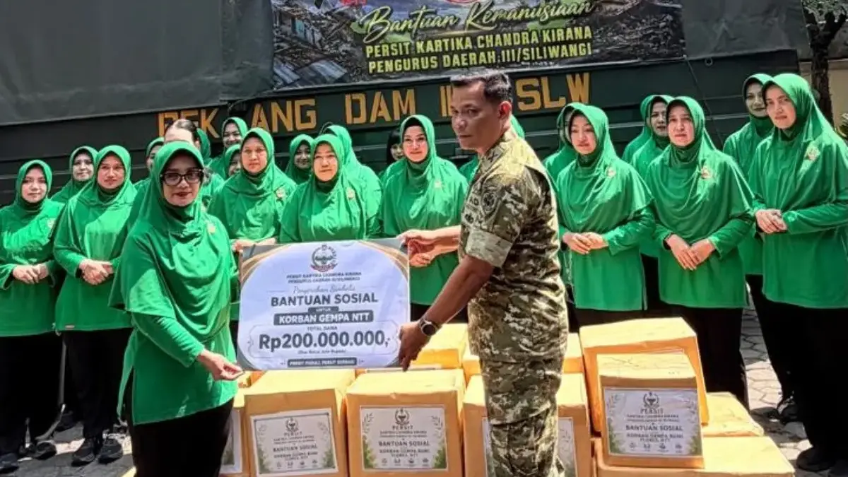 Masyarakat NTT Apresiasi Bantuan Kemanusiaan Rp2 M dari Pangdam III/Siliwangi dan Persit korban gempa NTT