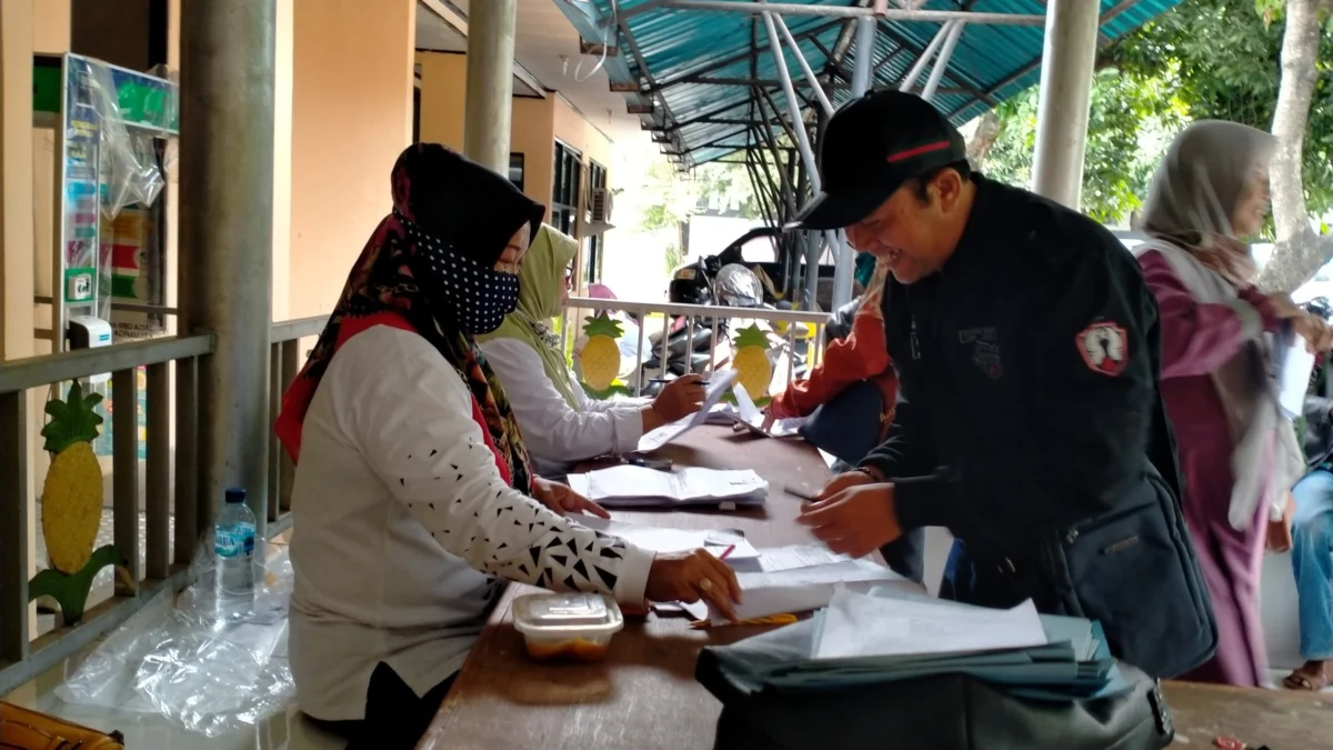 Membludak, Pemkab Subang Kirimkan 91.735 Data Pemohon BPUM Membludak, Pemkab Subang Kirimkan 91.735 Data Pemohon BPUM