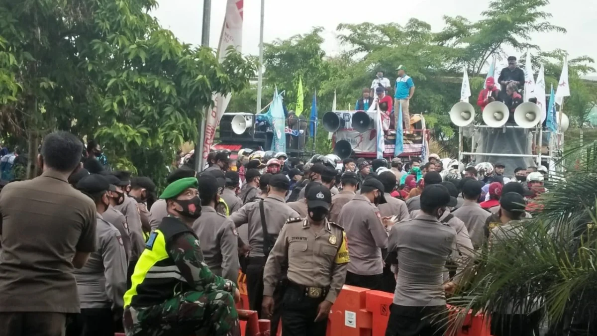 Demo Lagi, Buruh Tolak UMP dan Omnibuslaw Serta Tuntut Bupati Buat Rekomendasi Penolakan