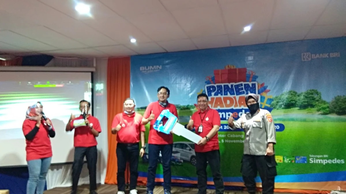 Selamat! Andi Ahmad Nasabah BRI Unit Bunihayu Menangkan Hadiah Mobil All New Ertiga