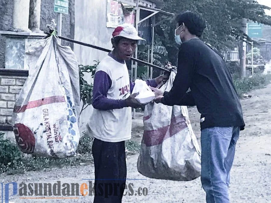 Anak Muda Berbagi Jaga Jiwa Sosial Masyarakat Anak Muda Berbagi Jaga Jiwa Sosial Masyarakat