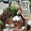 Jalan Jembatan Sukaresmi Compreng Kembali Amblas