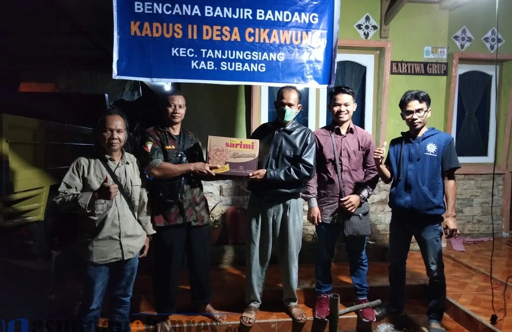 Kokam Subang Salurkan Bantuan Korban Banjir Tanjungsiang Kokam Subang Salurkan Bantuan Korban Banjir Tanjungsiang
