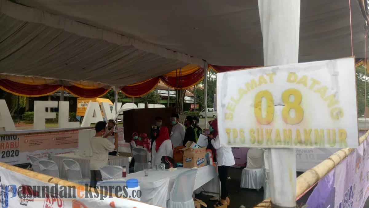 Tingkat Partisipasi Pilkada Karawang Hanya 50 Persen Tingkat Partisipasi Pilkada Karawang Hanya 50 Persen