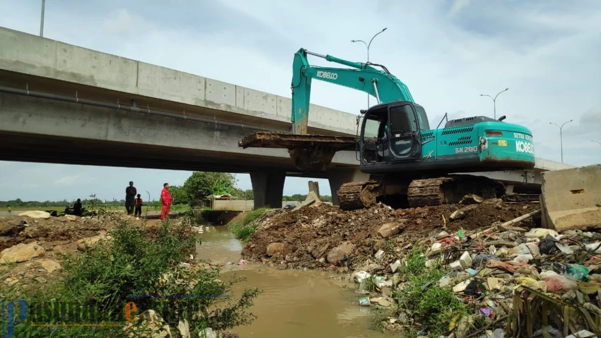 Saluran Air Tersendat, Petani Minta KSOP Patimban Tanggungjawab Saluran Air Tersendat, Petani Minta KSOP Patimban Tanggungjawab