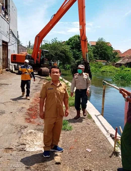 Normalisasi Sungai Cigadung Cegah Banjir Normalisasi Sungai Cigadung Cegah Banjir