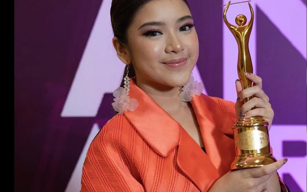 Tiara Andini Tak Sangka Raih Penghargaan Tiara Andini Tak Sangka Raih Penghargaan