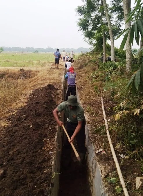 Program Padat Karya Tunai, Pemdes Munjul Normalisasi Saluran Irigasi Program Padat Karya Tunai, Pemdes Munjul Normalisasi Saluran Irigasi
