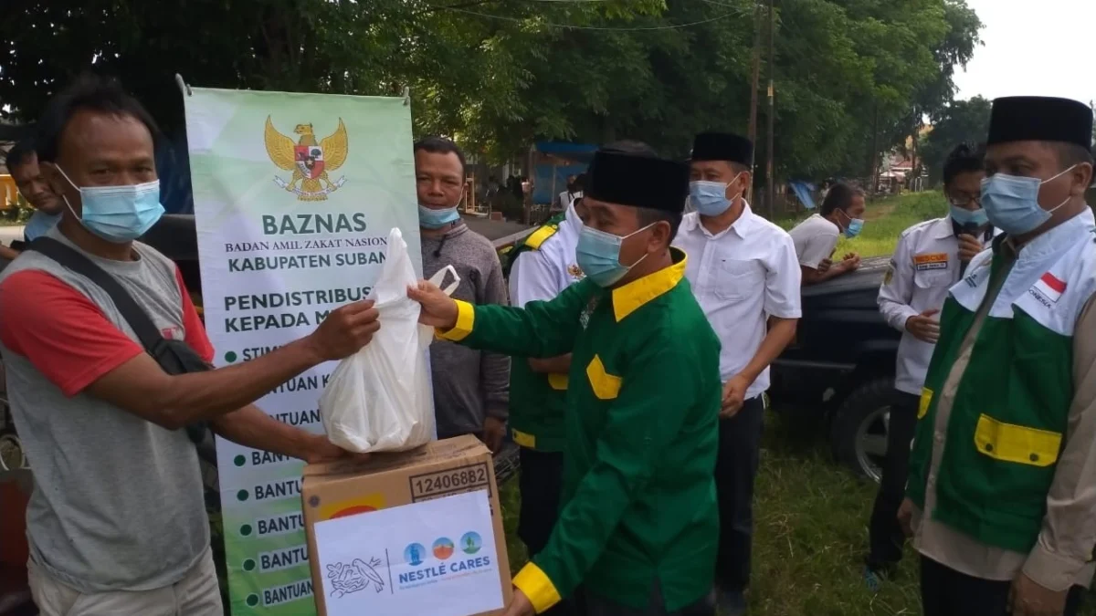 Baznas Kabupaten Subang Santuni 117 Tukang Becak Baznas Kabupaten Subang Santuni 117 Tukang Becak