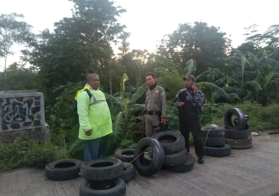 Belum Ada Perbaikan, Jembatan Cipunagara Kembali Longsor Belum Ada Perbaikan, Jembatan Cipunagara Kembali Longsor