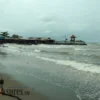 Dijaga Aparat Gabungan, Pantai Pondok Bali Ditutup